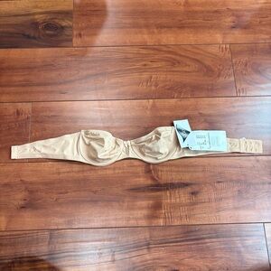 DuPont LYCRA Nude Strapless Underwire Gemma Bra with Molded Cups 32B new